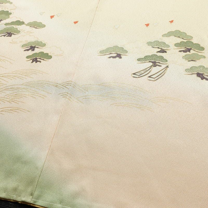 訪問着 良品 しつけ糸付き 正絹 古典柄 袷仕立て 身丈160.5cm 裄丈65cm リサイクル着物 着物 箔 金彩 入学式 卒業式 七五三 お宮参り フォーマル 上品 松 ベージュ_画像13