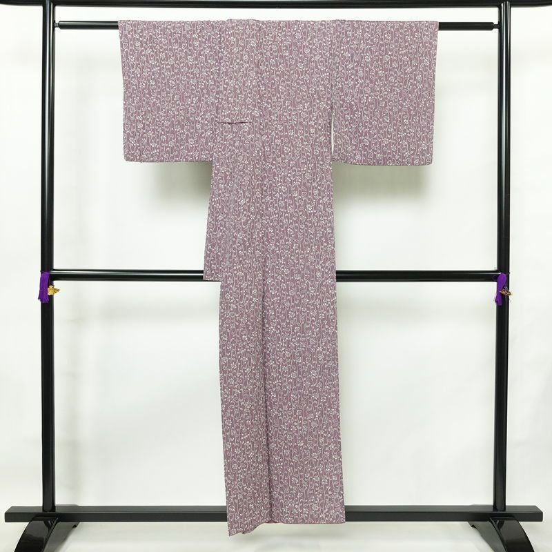 小紋 縮緬 総柄 正絹 木の葉・植物柄 袷仕立て 身丈152.5cm 裄丈64cm リサイクル着物 着物 紫・藤色_画像2