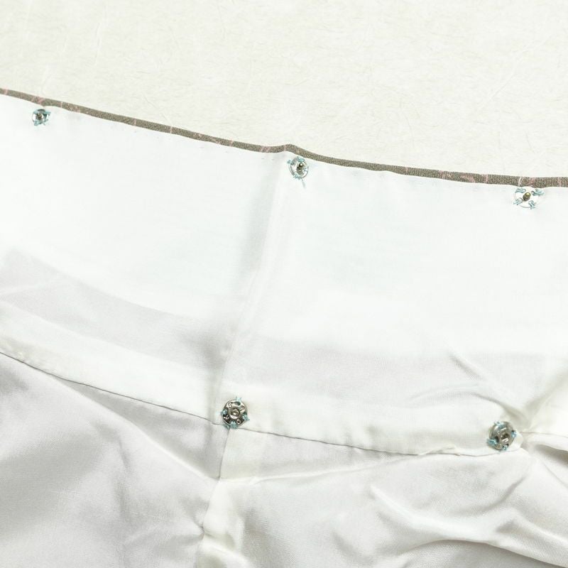 小紋 落款入り 縮緬 総柄 正絹 花柄 袷仕立て 身丈151cm 裄丈63cm リサイクル着物 着物 モダン 緑・うぐいす色_画像19