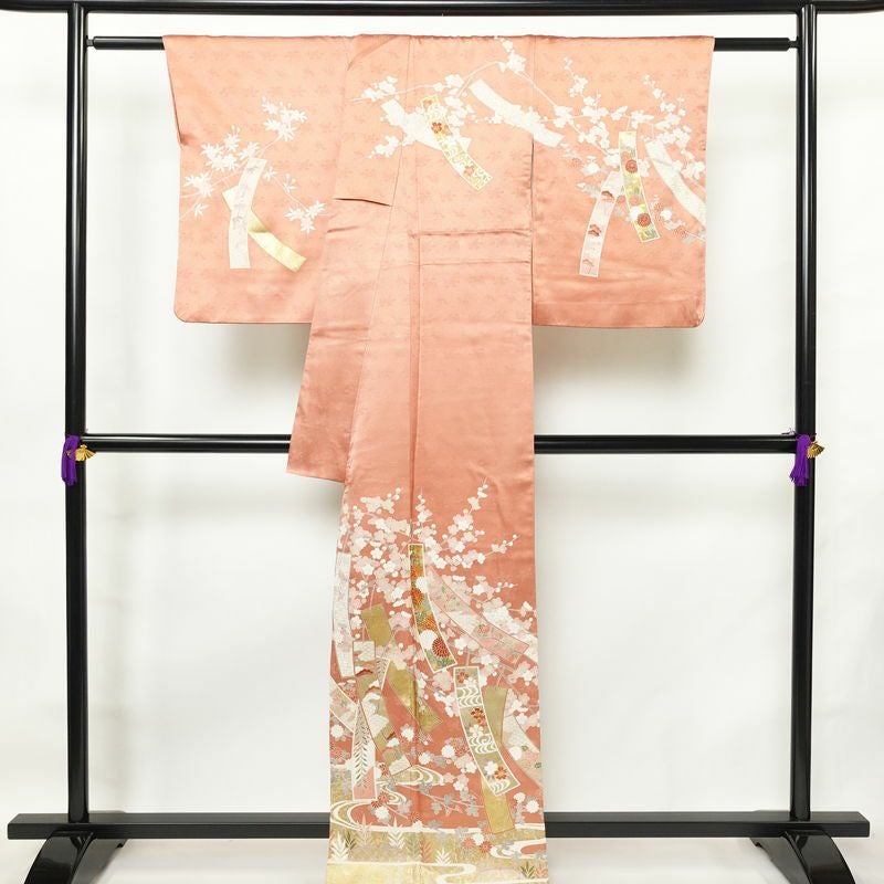 訪問着 良品 金駒刺繍 綸子 正絹 古典柄 袷仕立て 身丈163.5cm 裄丈67cm リサイクル着物 着物 箔 共八掛 入学式 卒業式 七五三 パーティー お宮参り フォーマル 華やか 菊 桜 ピンク_画像2