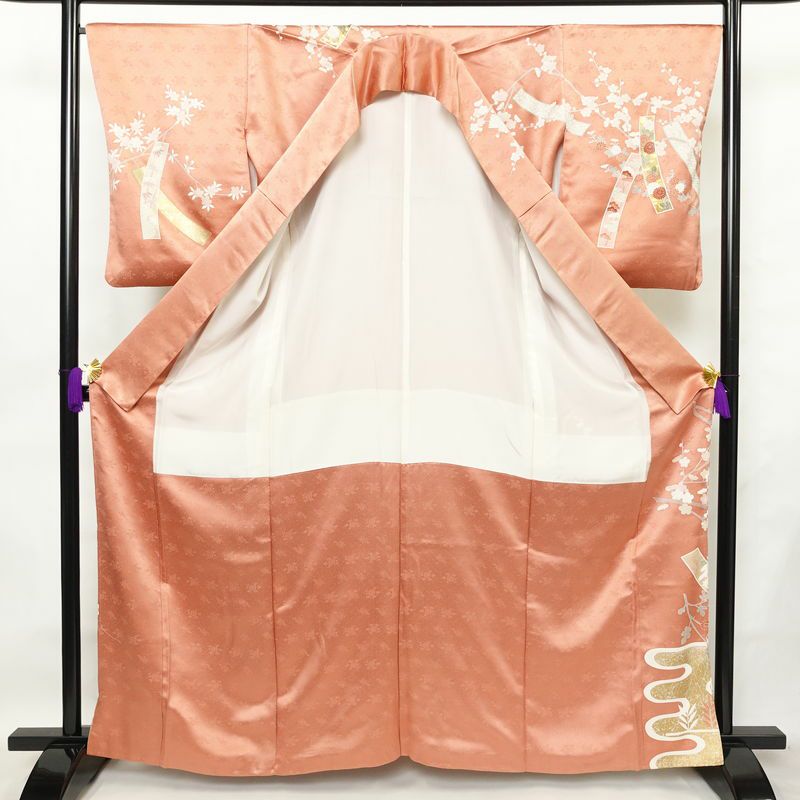 訪問着 良品 金駒刺繍 綸子 正絹 古典柄 袷仕立て 身丈163.5cm 裄丈67cm リサイクル着物 着物 箔 共八掛 入学式 卒業式 七五三 パーティー お宮参り フォーマル 華やか 菊 桜 ピンク_画像3