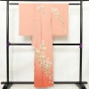 訪問着 落款入り 縮緬 一つ紋付き 正絹 花柄 袷仕立て 身丈156.5cm 裄丈63cm リサイクル着物 着物 作家物 共八掛 パーティー フォーマル 菊 ピンク_画像2