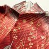 振袖 正絹 花柄 袷仕立て 身丈171.5cm 裄丈65cm リサイクル着物 着物 箔 金彩 成人式 二十歳 二十歳の集い 華やか 菊 桜 赤・朱_画像18