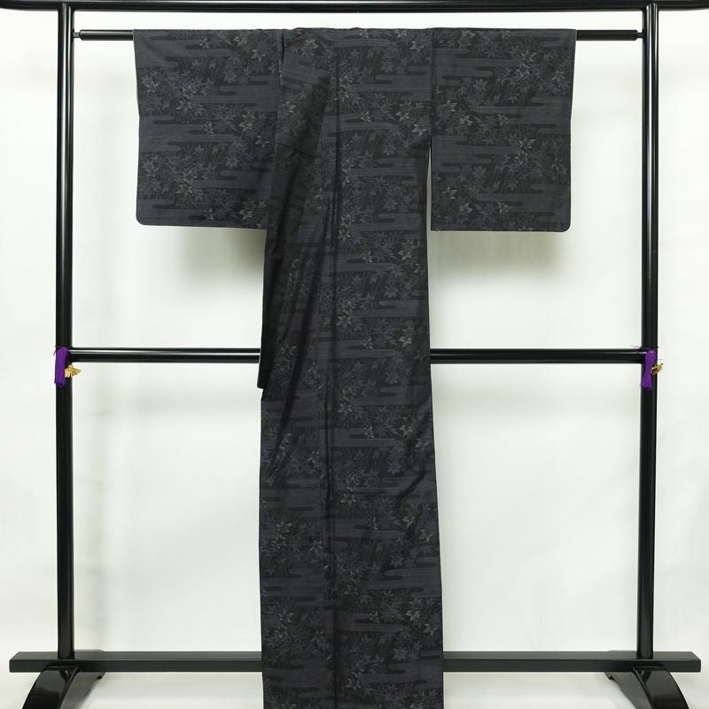 大島紬 証紙なし 正絹 木の葉・植物柄 袷仕立て 身丈161cm 裄丈67cm リサイクル着物 着物 青・紺_画像2