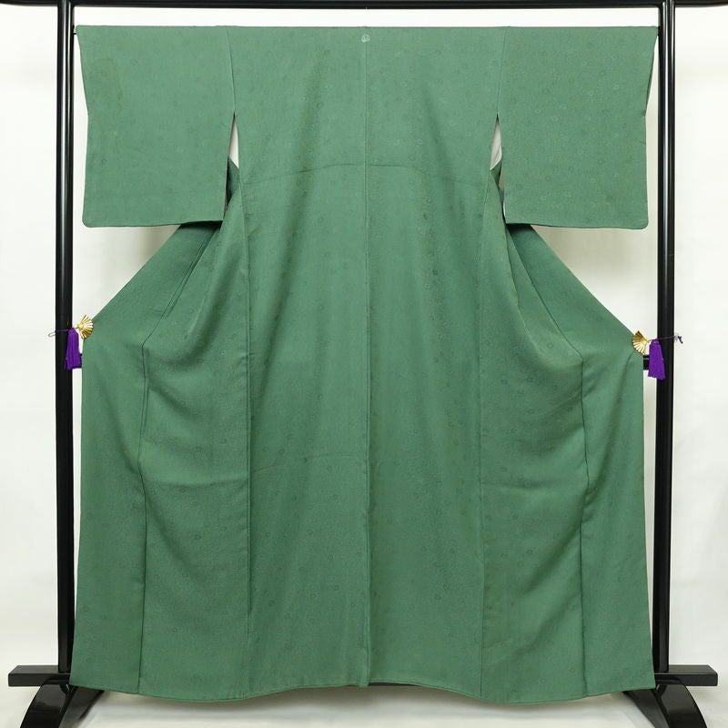 色無地 一つ紋付き 正絹 花柄 袷仕立て 身丈159.5cm 裄丈68cm リサイクル着物 着物 お茶会 シンプル 菊 緑・うぐいす色_画像1