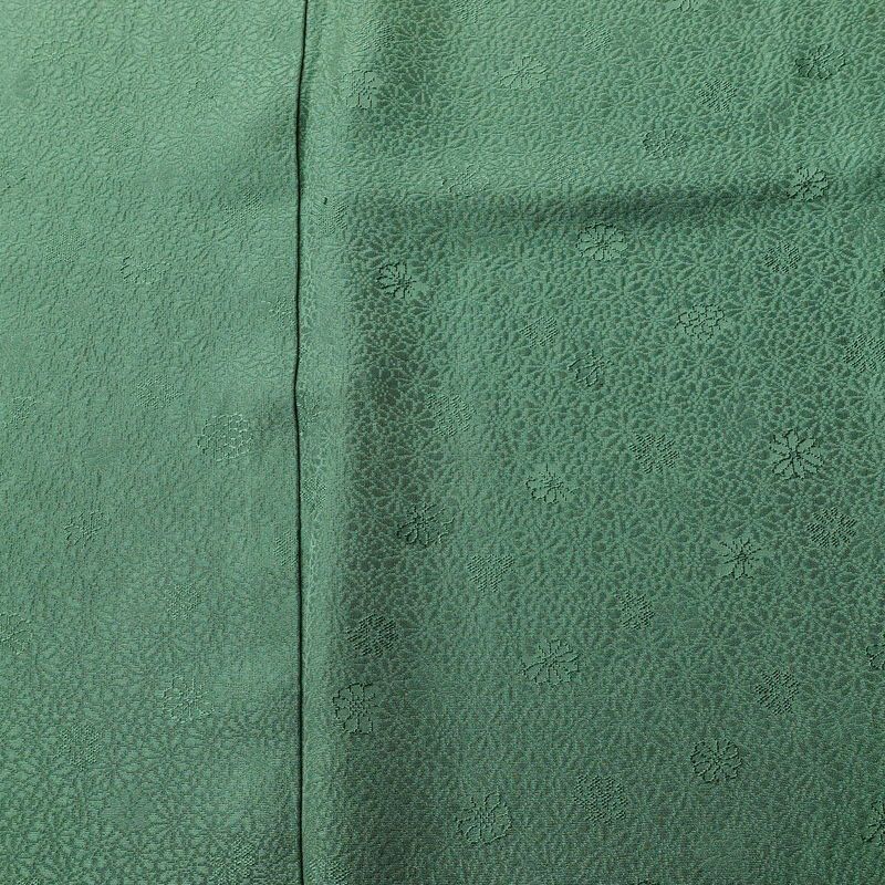 色無地 一つ紋付き 正絹 花柄 袷仕立て 身丈159.5cm 裄丈68cm リサイクル着物 着物 お茶会 シンプル 菊 緑・うぐいす色_画像6