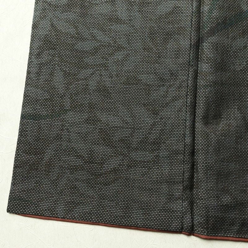 本場大島紬 大島紬 都喜ヱ門 良品 純泥染 正絹 木の葉・植物柄 袷仕立て 身丈160cm 裄丈64cm リサイクル着物 一部しつけ糸付き 着物 モダン 洒落 茶_画像11