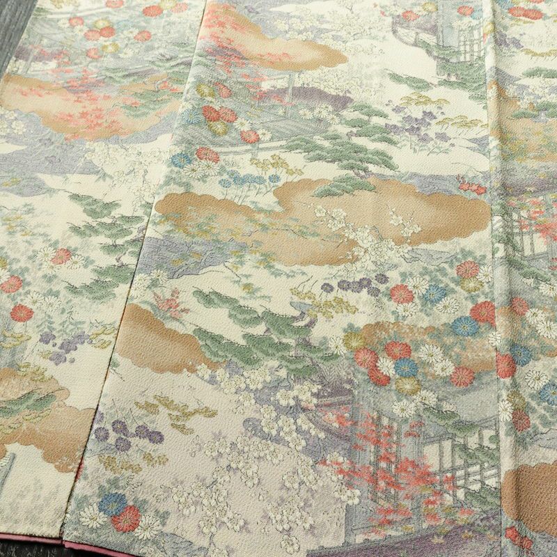 小紋 縮緬 総柄 正絹 風景柄 袷仕立て 身丈161.5cm 裄丈65cm リサイクル着物 着物 松 菊 桜 ベージュ_画像4