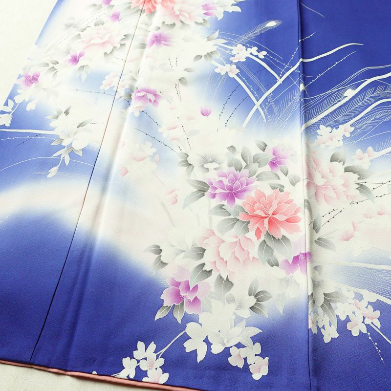 付け下げ 正絹 花柄 袷仕立て 身丈156.5cm 裄丈66.5cm リサイクル着物 着物 箔 フォーマル 華やか 青・紺_画像4
