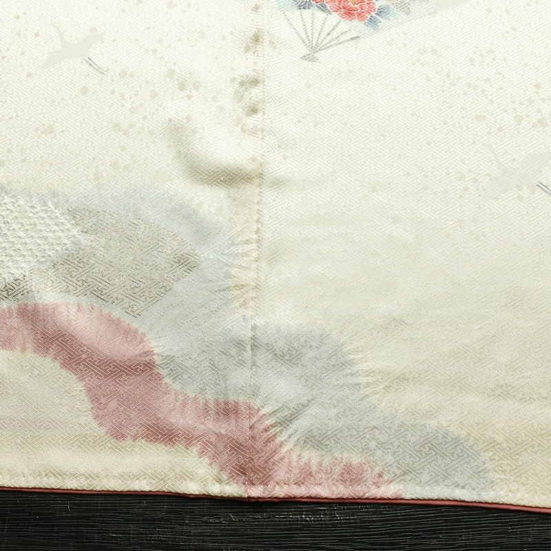 訪問着 絞り 綸子 一つ紋付き 正絹 古典柄 袷仕立て 身丈162.5cm 裄丈66cm リサイクル着物 着物 箔 入学式 卒業式 七五三 お宮参り フォーマル 上品 扇子 クリーム_画像12