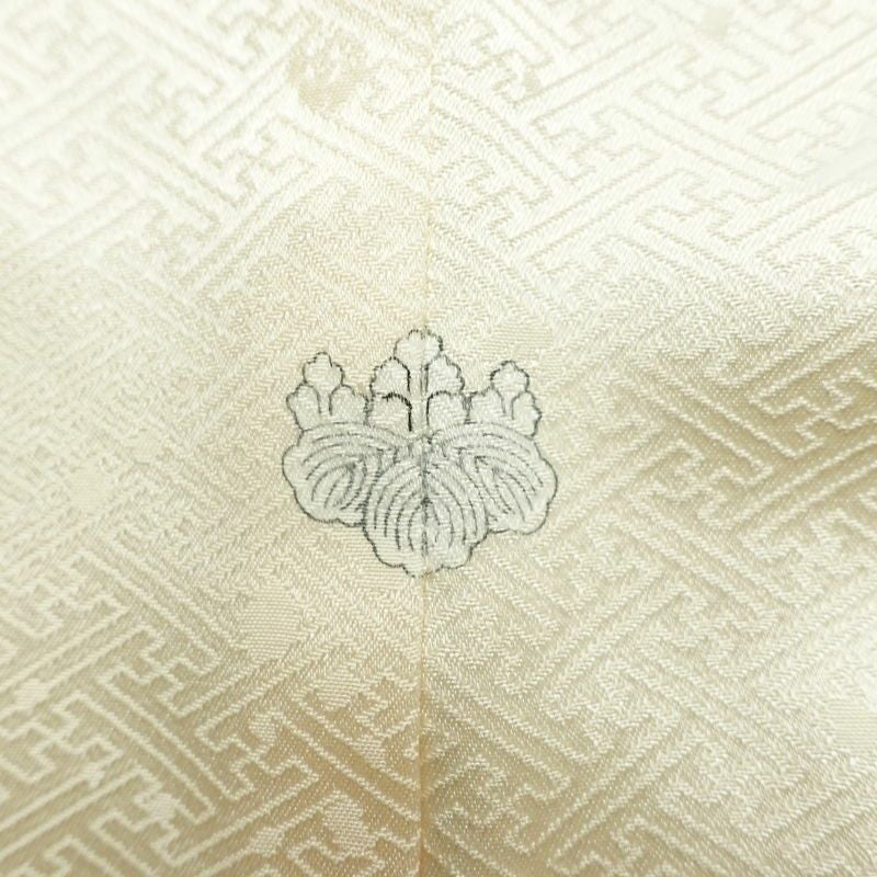 訪問着 絞り 綸子 一つ紋付き 正絹 古典柄 袷仕立て 身丈162.5cm 裄丈66cm リサイクル着物 着物 箔 入学式 卒業式 七五三 お宮参り フォーマル 上品 扇子 クリーム_画像13