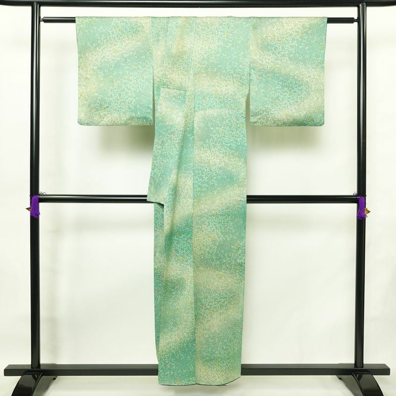 小紋 総柄 正絹 木の葉・植物柄 袷仕立て 身丈154cm 裄丈65cm リサイクル着物 街着 こもん 着物 緑・うぐいす色_画像2