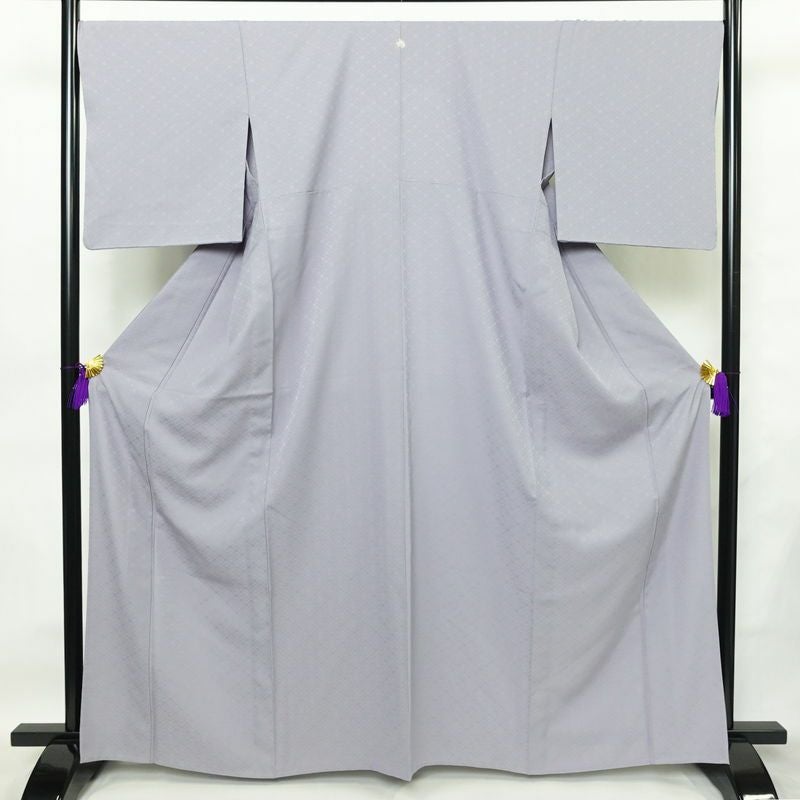 単衣 色無地 良品 一つ紋付き ポリエステル 古典柄 単衣仕立て 身丈164.5cm 裄丈68cm リサイクル着物 着物 薄物 お茶会 上品 紫・藤色_画像1