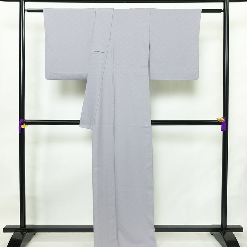 単衣 色無地 良品 一つ紋付き ポリエステル 古典柄 単衣仕立て 身丈164.5cm 裄丈68cm リサイクル着物 着物 薄物 お茶会 上品 紫・藤色_画像2