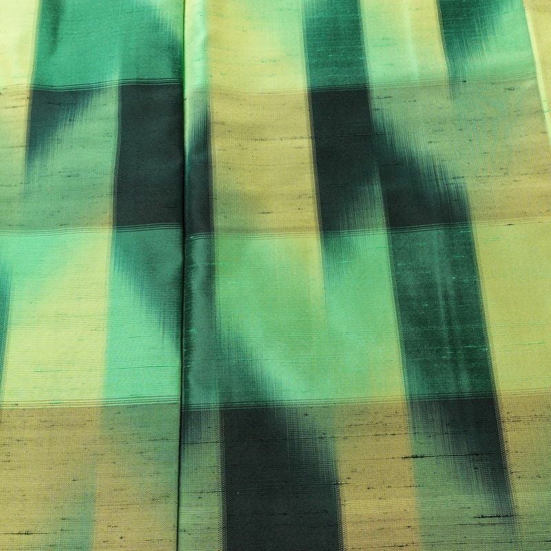 紬 正絹 チェック・格子柄 袷仕立て 身丈155cm 裄丈63cm リサイクル着物 着物 つむぎ モダン 緑・うぐいす色_画像6