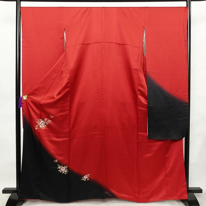 振袖 正絹 花柄 袷仕立て 身丈163cm 裄丈69.5cm リサイクル着物 着物 箔 金彩 成人式 二十歳 二十歳の集い フォーマル シンプル 赤・朱_画像1