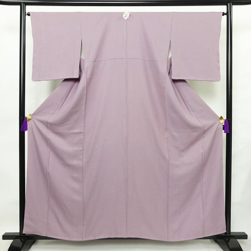 色無地 しつけ糸付き 一つ紋付き 正絹 その他の柄 袷仕立て 身丈158.5cm 裄丈65.5cm リサイクル着物 着物 お茶会 紫・藤色_画像1