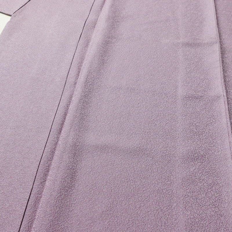 色無地 しつけ糸付き 一つ紋付き 正絹 その他の柄 袷仕立て 身丈158.5cm 裄丈65.5cm リサイクル着物 着物 お茶会 紫・藤色_画像5