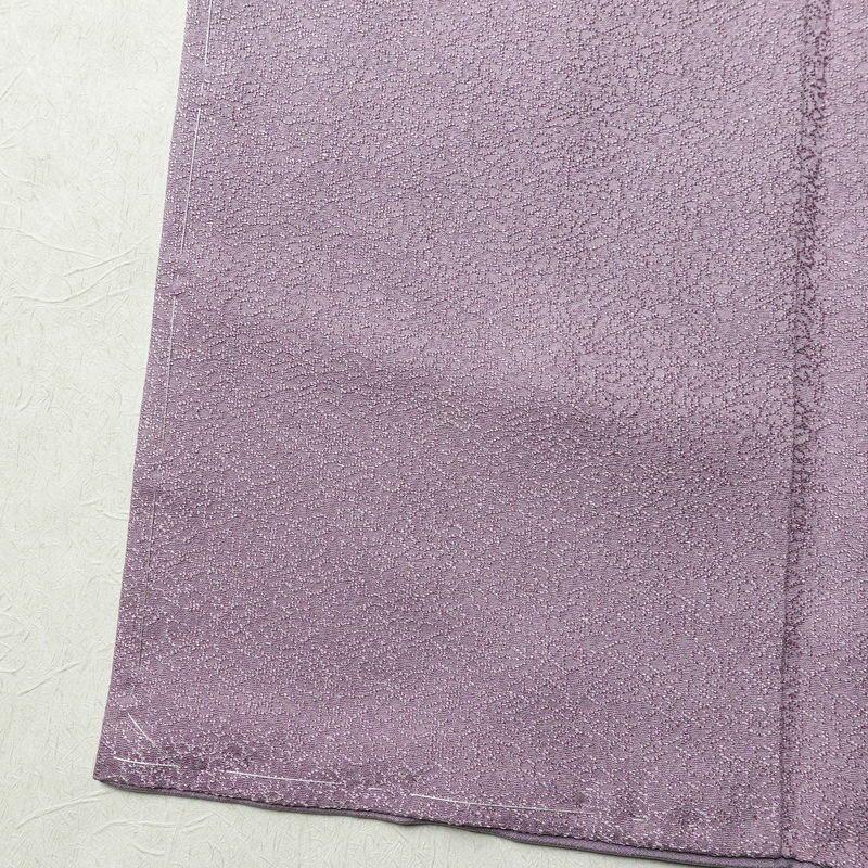 色無地 しつけ糸付き 一つ紋付き 正絹 その他の柄 袷仕立て 身丈158.5cm 裄丈65.5cm リサイクル着物 着物 お茶会 紫・藤色_画像13