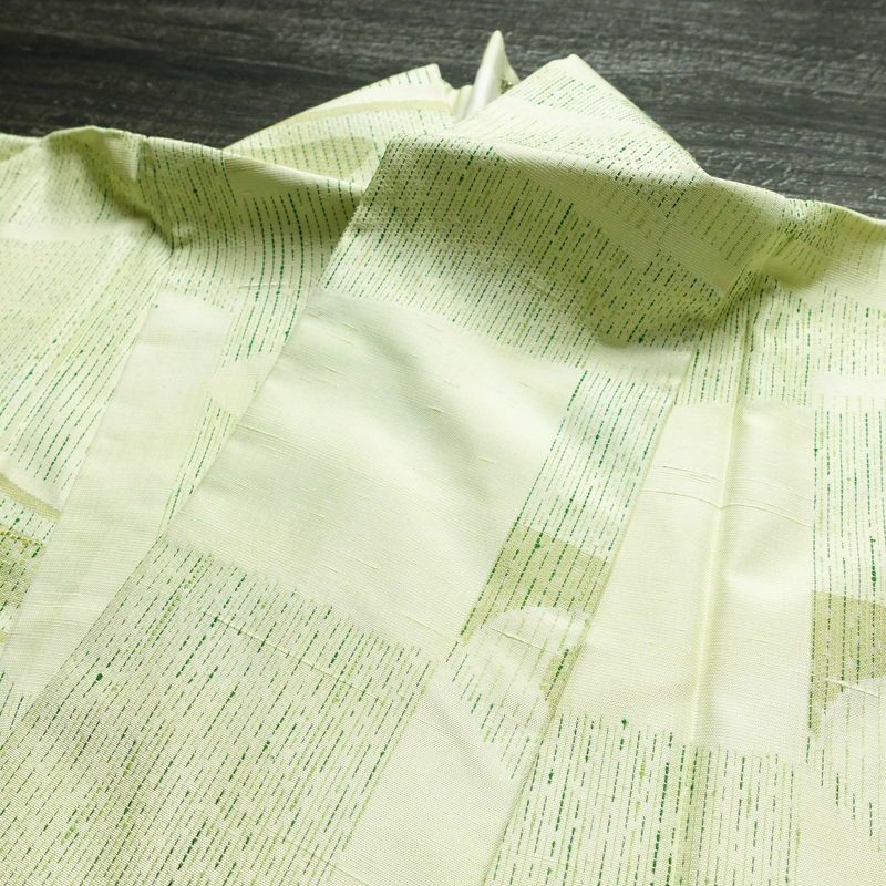 紬 良品 正絹 流水・波柄 袷仕立て 身丈162cm 裄丈64cm リサイクル着物 一部しつけ糸付き つむぎ 着物 緑・うぐいす色_画像17