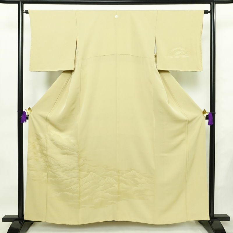 付け下げ 縮緬 一つ紋付き 正絹 風景柄 袷仕立て 身丈158.5cm 裄丈63.5cm フォーマル 着物 入学式 卒業式 シンプル 黄・黄土色_画像1