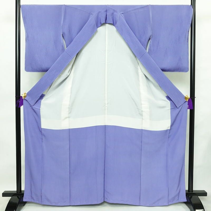 色無地 良品 しつけ糸付き 一つ紋付き 正絹 風景柄 袷仕立て 身丈165.5cm 裄丈68.5cm フォーマル 着物 付下風 入学式 卒業式 桔梗色 くすみ青紫 紫・藤色_画像3