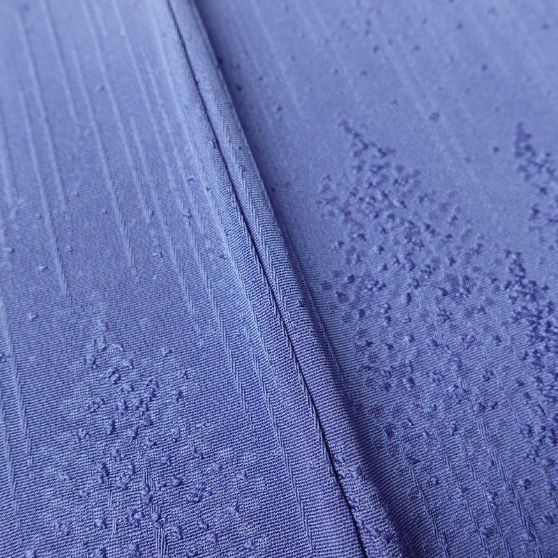 色無地 良品 しつけ糸付き 一つ紋付き 正絹 風景柄 袷仕立て 身丈165.5cm 裄丈68.5cm フォーマル 着物 付下風 入学式 卒業式 桔梗色 くすみ青紫 紫・藤色_画像10