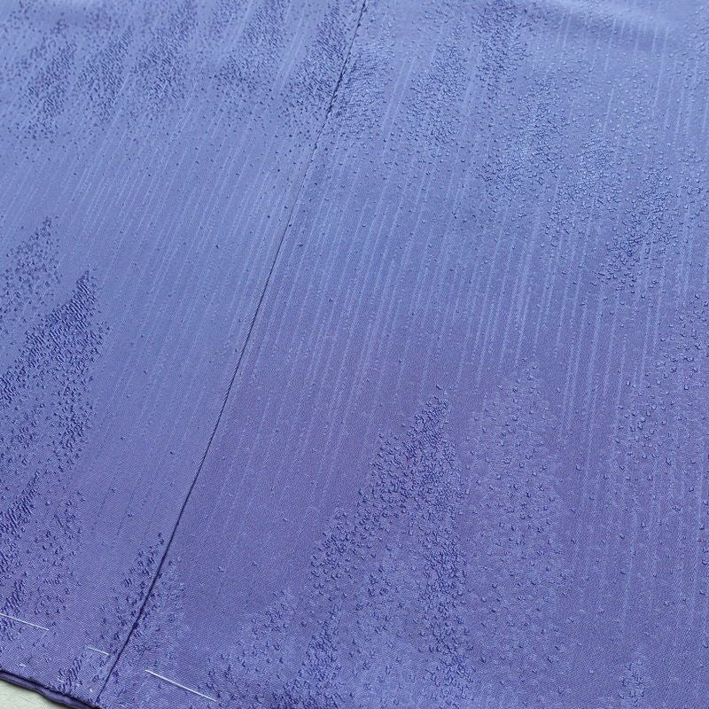 色無地 良品 しつけ糸付き 一つ紋付き 正絹 風景柄 袷仕立て 身丈165.5cm 裄丈68.5cm フォーマル 着物 付下風 入学式 卒業式 桔梗色 くすみ青紫 紫・藤色_画像13