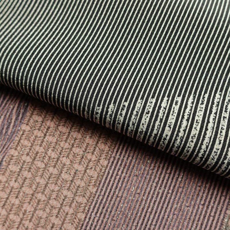 付け下げ 良品 縮緬 正絹 縞柄・線柄 袷仕立て 身丈163.5cm 裄丈67.5cm フォーマル パーティー モダン 粋 洒落 細縞 着物 黒_画像20