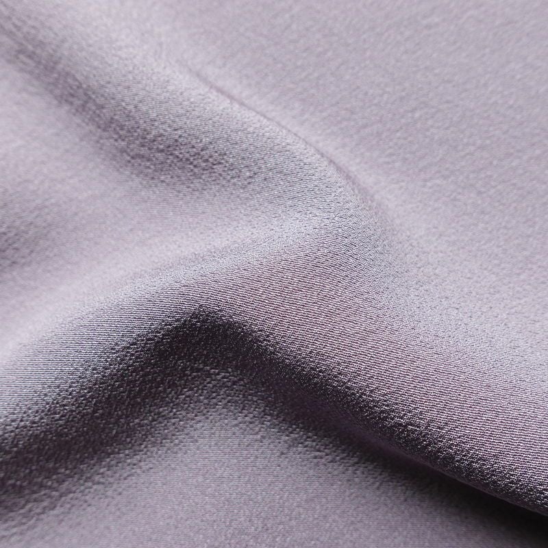 色無地 美品 本場奄美大島泥染 伝統染色 色泥染 証紙あり 丹後ちりめん しつけ糸付き 縮緬 一つ紋付き 正絹 無地 袷仕立て 身丈160cm 裄丈64.5cm 共八掛 フォーマル 着物 お茶会 紫・藤色_画像19