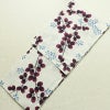 新品 浴衣 滝流れ織 国内染色 国内加工 女性用 綿 ミストホワイト 木の葉・植物 しつけ糸付き 未使用品 ゆかた 萩 レトロ シック モダン_画像1
