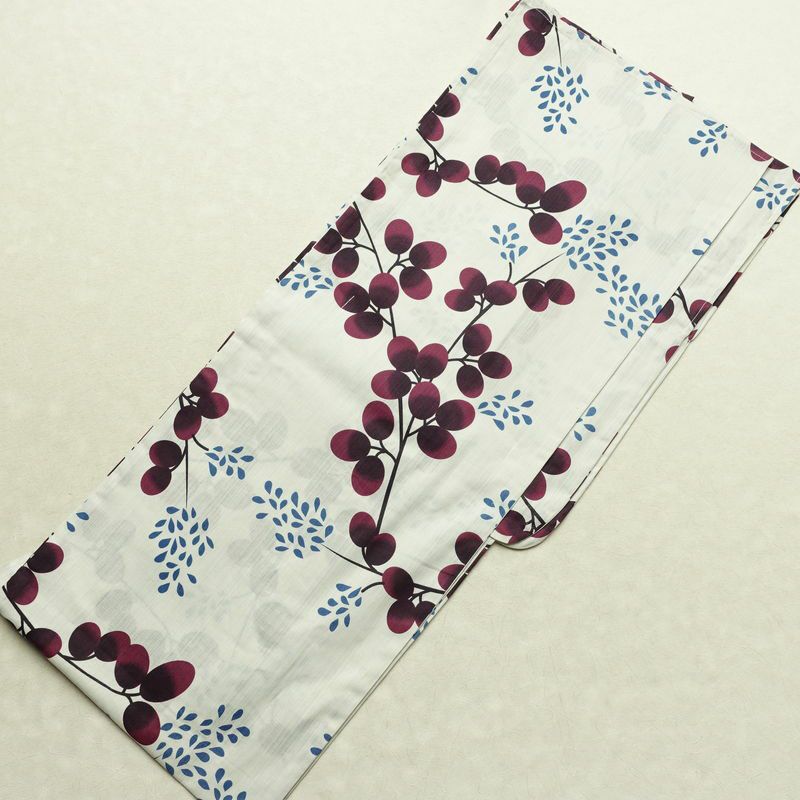 新品 浴衣 滝流れ織 国内染色 国内加工 女性用 綿 ミストホワイト 木の葉・植物 しつけ糸付き 未使用品 ゆかた 萩 レトロ シック モダン_画像2