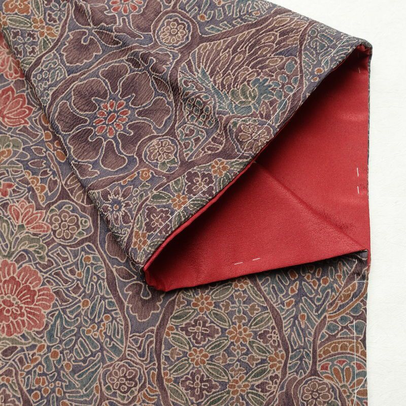 小紋 良品 しつけ糸付き 総柄 ポリエステル 幾何学柄・抽象柄 袷仕立て 身丈163.5cm 裄丈64cm リサイクル着物 着物 紫・藤色_画像14