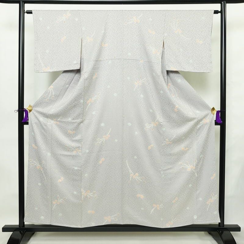 小紋 しつけ糸付き 絞り 正絹 木の葉・植物柄 袷仕立て 身丈155cm 裄丈62.5cm リサイクル着物 着物 紫・藤色_画像1