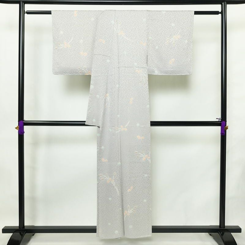 小紋 しつけ糸付き 絞り 正絹 木の葉・植物柄 袷仕立て 身丈155cm 裄丈62.5cm リサイクル着物 着物 紫・藤色_画像2