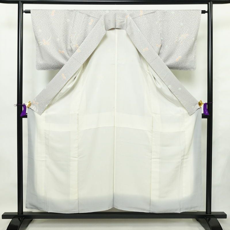 小紋 しつけ糸付き 絞り 正絹 木の葉・植物柄 袷仕立て 身丈155cm 裄丈62.5cm リサイクル着物 着物 紫・藤色_画像3