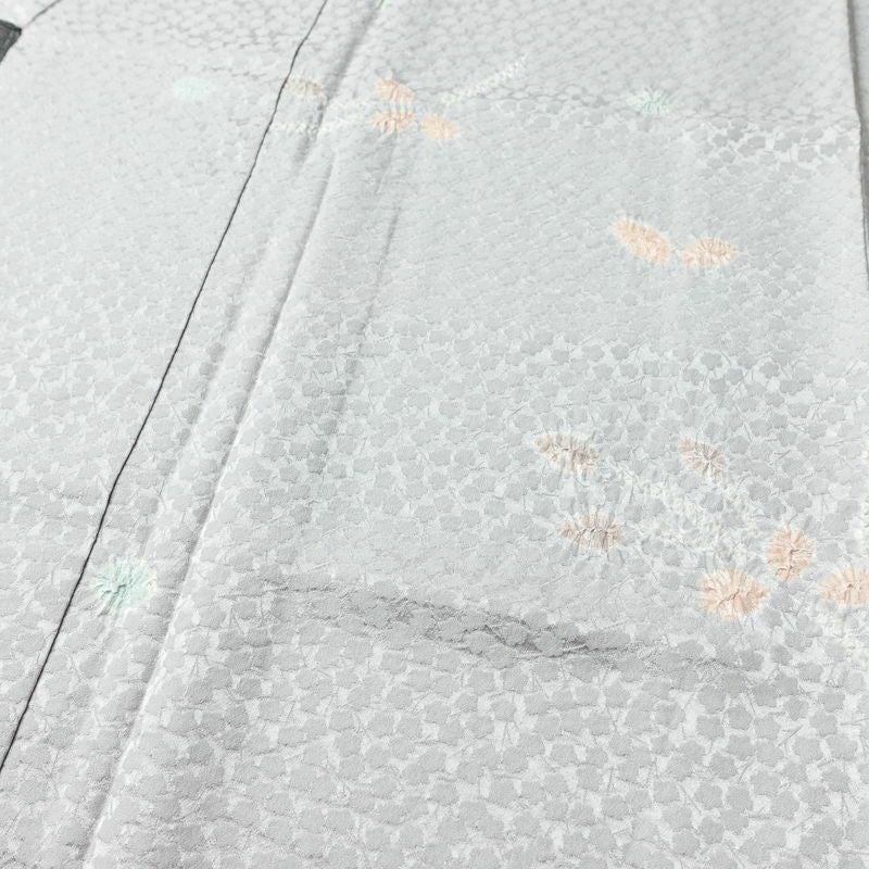 小紋 しつけ糸付き 絞り 正絹 木の葉・植物柄 袷仕立て 身丈155cm 裄丈62.5cm リサイクル着物 着物 紫・藤色_画像5