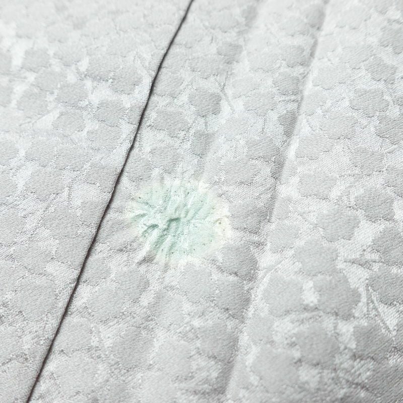 小紋 しつけ糸付き 絞り 正絹 木の葉・植物柄 袷仕立て 身丈155cm 裄丈62.5cm リサイクル着物 着物 紫・藤色_画像8