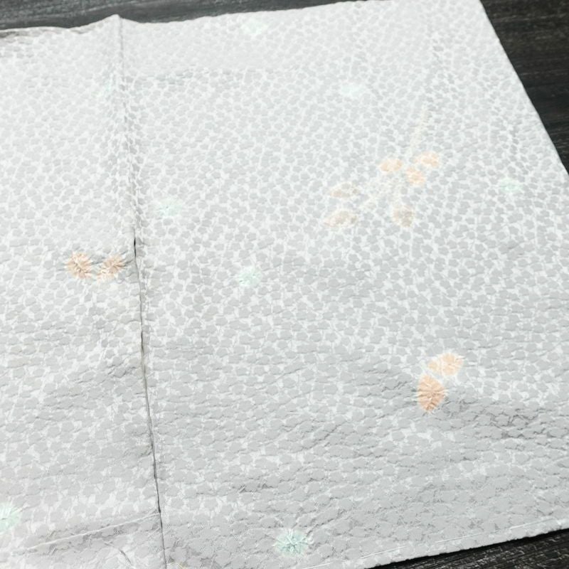 小紋 しつけ糸付き 絞り 正絹 木の葉・植物柄 袷仕立て 身丈155cm 裄丈62.5cm リサイクル着物 着物 紫・藤色_画像13