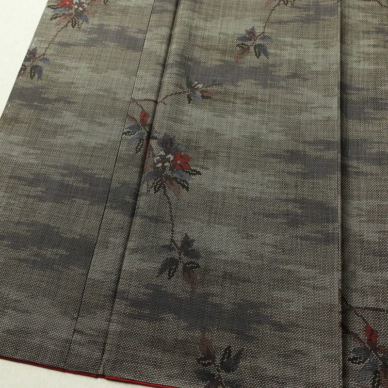 大島紬 良品 証紙あり 正絹 木の葉・植物柄 袷仕立て 身丈160cm 裄丈64.5cm リサイクル着物 一部しつけ糸付き 着物 茶_画像4