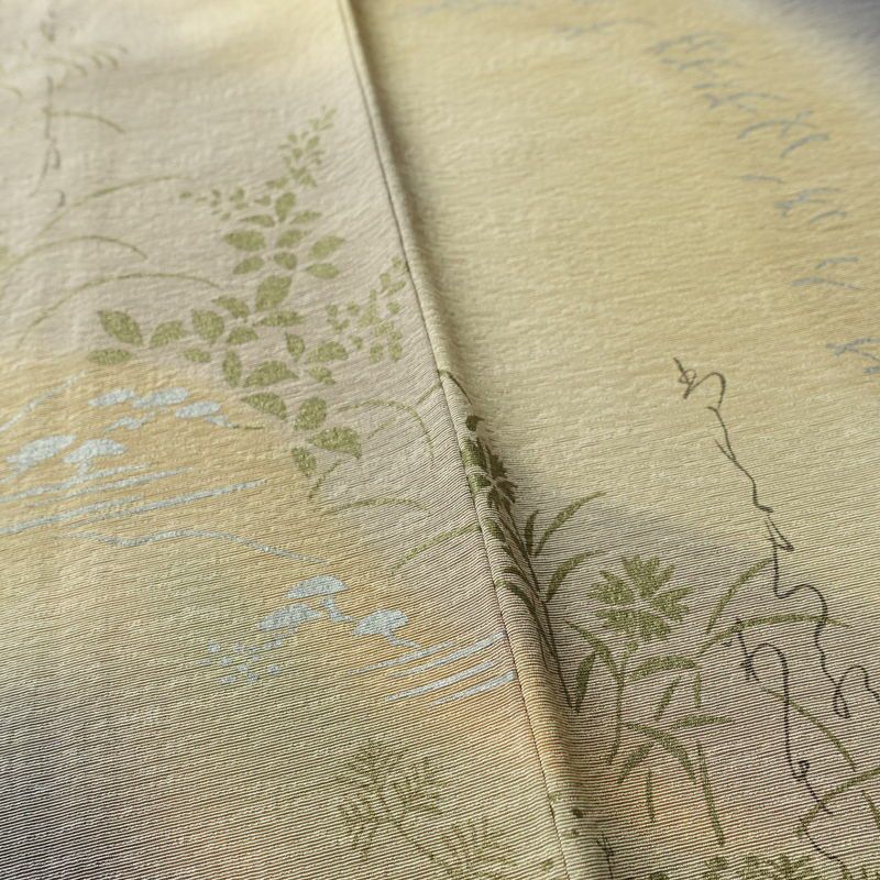 付け下げ 美品 落款入り しつけ糸付き 正絹 人物・動物柄 袷仕立て 身丈148cm 裄丈61.5cm リサイクル着物 着物 箔 紫・藤色_画像10