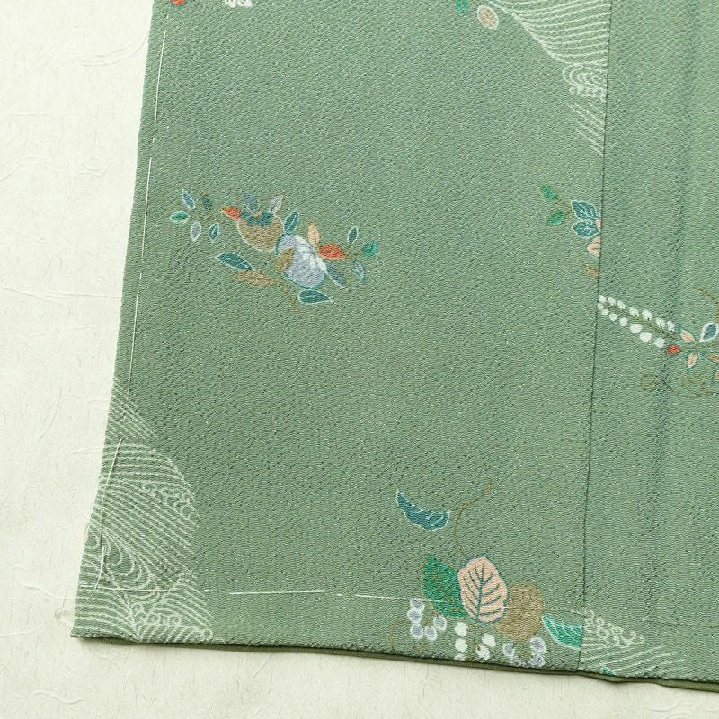 小紋 良品 しつけ糸付き 縮緬 正絹 花柄 袷仕立て 身丈157.5cm 裄丈66.5cm リサイクル着物 着物 金彩 緑・うぐいす色_画像13