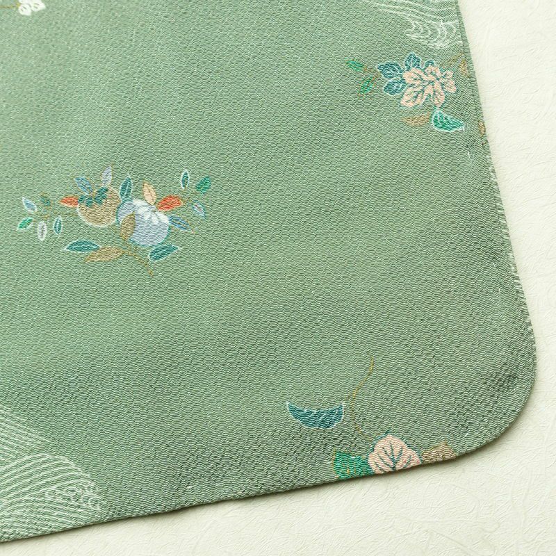 小紋 良品 しつけ糸付き 縮緬 正絹 花柄 袷仕立て 身丈157.5cm 裄丈66.5cm リサイクル着物 着物 金彩 緑・うぐいす色_画像16
