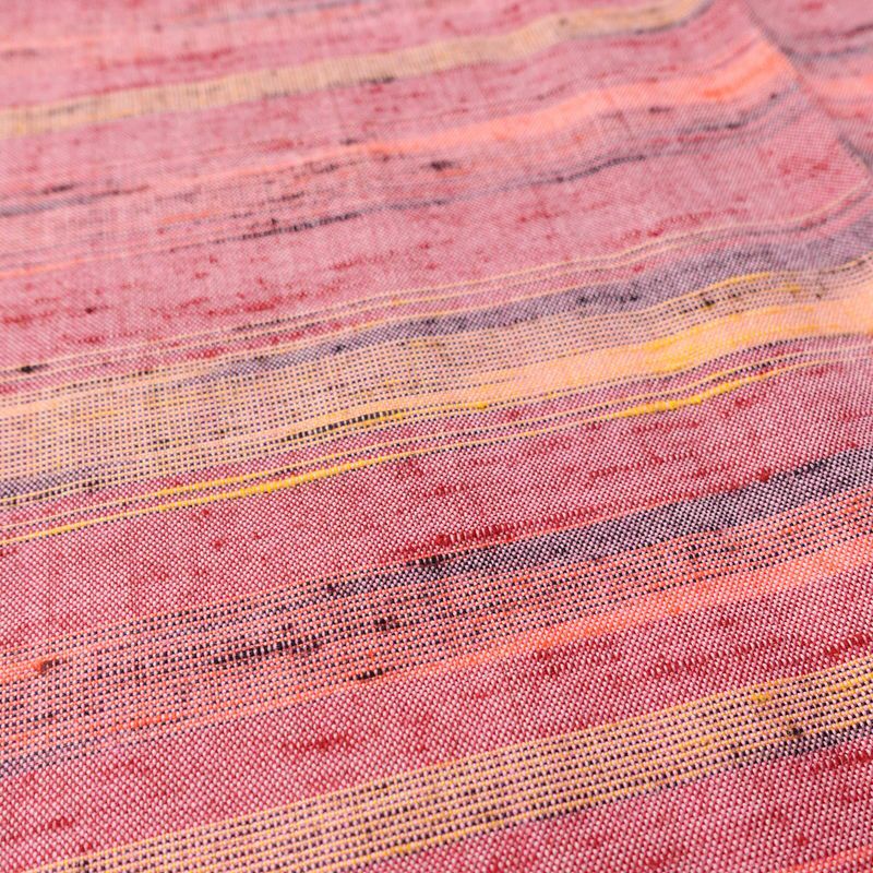 単衣 紬 良品 バチ衿仕立て 正絹 縞柄・線柄 単衣仕立て 身丈151.5cm 裄丈63cm リサイクル着物 着物 紬地 ピンク_画像7