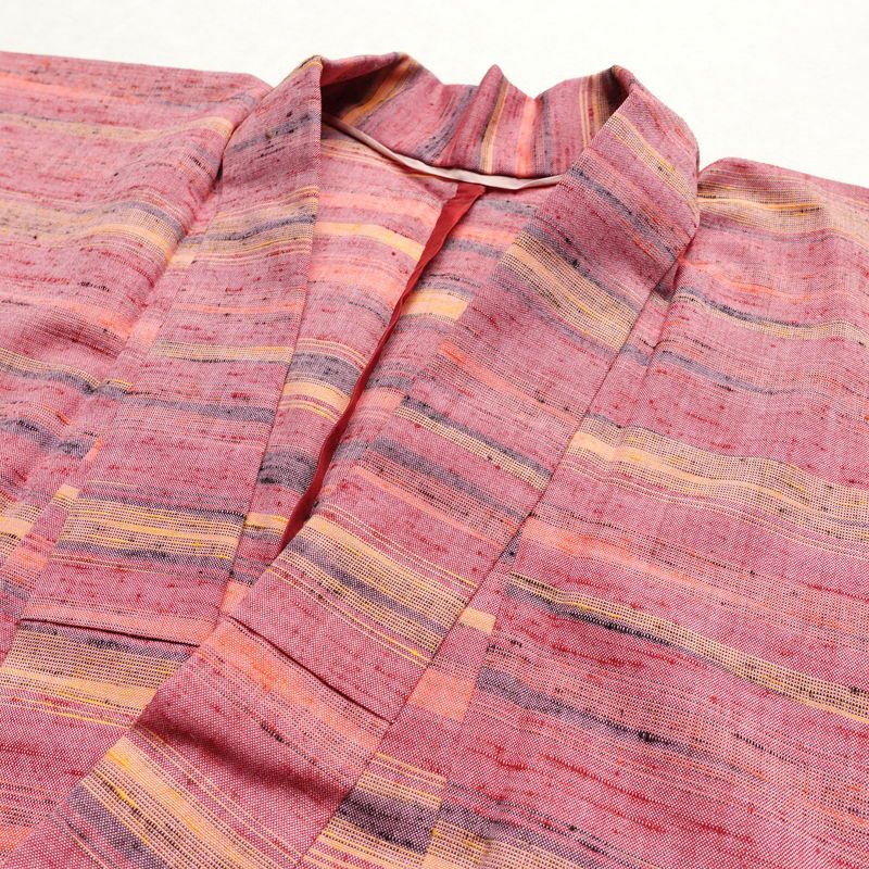 単衣 紬 良品 バチ衿仕立て 正絹 縞柄・線柄 単衣仕立て 身丈151.5cm 裄丈63cm リサイクル着物 着物 紬地 ピンク_画像15