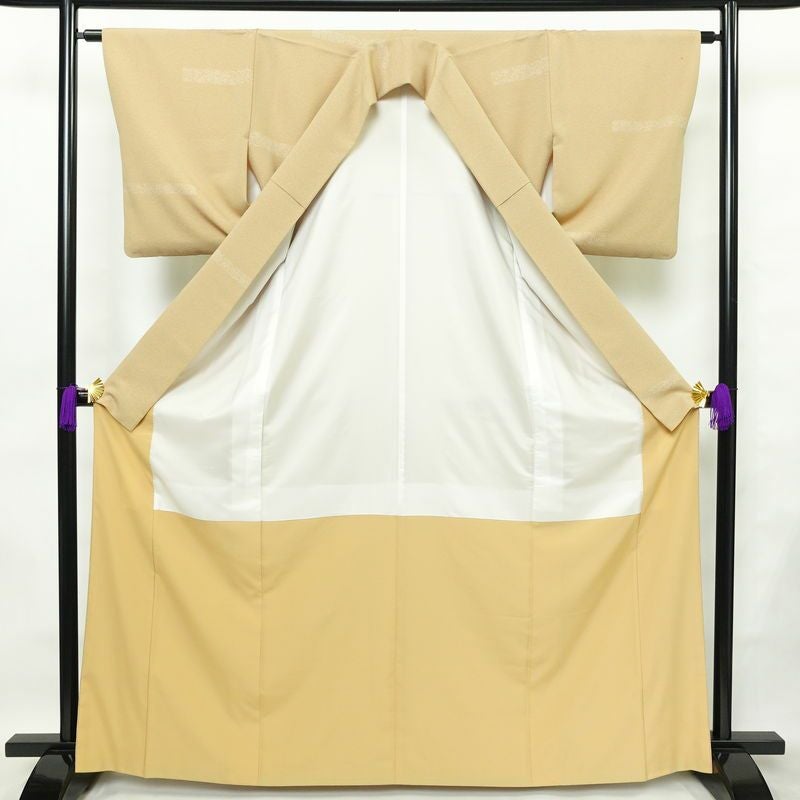 小紋 縮緬 飛び柄 混紡 幾何学柄・抽象柄 袷仕立て 身丈165cm 裄丈63cm リサイクル着物 着物 ベージュ_画像3