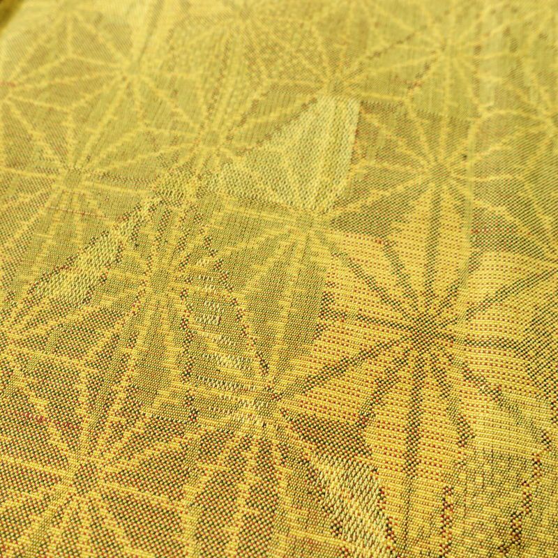 単衣 紬 正絹 麻の葉柄 単衣仕立て 身丈154cm 裄丈63cm リサイクル着物 着物 モダン 紬地 黄・黄土色_画像8