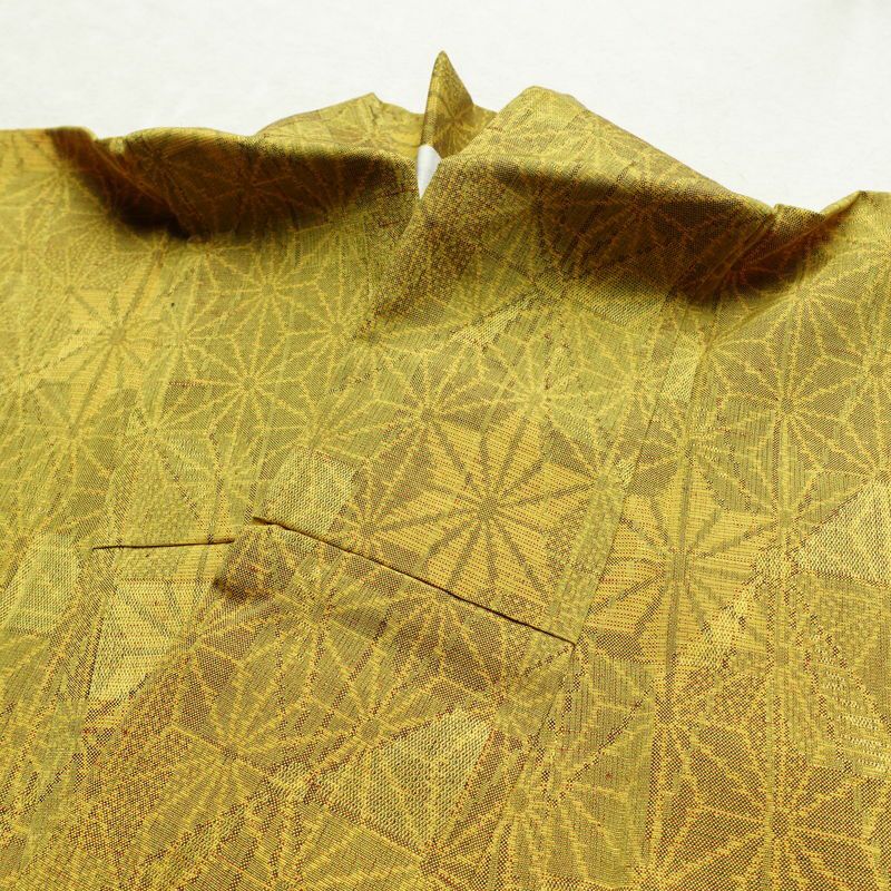 単衣 紬 正絹 麻の葉柄 単衣仕立て 身丈154cm 裄丈63cm リサイクル着物 着物 モダン 紬地 黄・黄土色_画像16