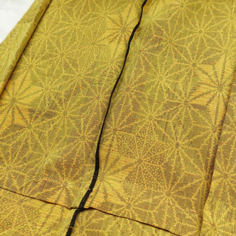 単衣 紬 正絹 麻の葉柄 単衣仕立て 身丈154cm 裄丈63cm リサイクル着物 着物 モダン 紬地 黄・黄土色_画像17