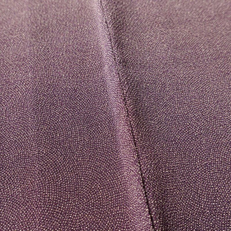 単衣 色無地 鮫小紋 縮緬 一つ紋付き 正絹 流水・波柄 単衣仕立て 身丈156.5cm 裄丈63cm リサイクル着物 着物 お茶会 紫・藤色_画像8